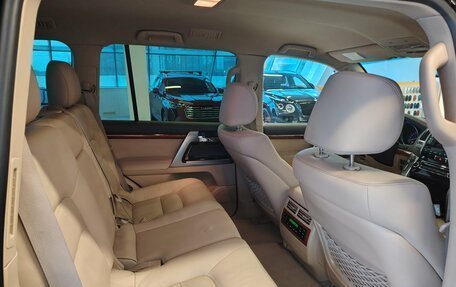 Toyota Land Cruiser 200, 2015 год, 4 404 000 рублей, 9 фотография