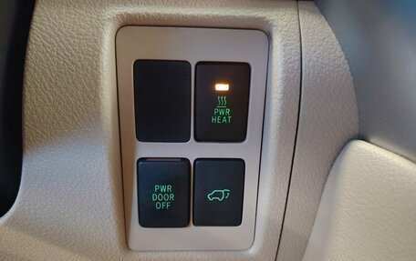 Toyota Land Cruiser 200, 2015 год, 4 404 000 рублей, 16 фотография
