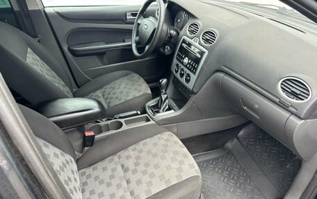Ford Focus II рестайлинг, 2006 год, 320 000 рублей, 16 фотография
