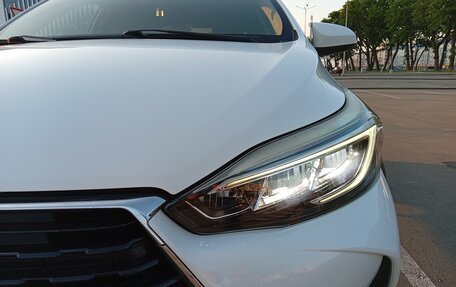 Toyota Yaris XP150 рестайлинг, 2021 год, 1 670 000 рублей, 11 фотография