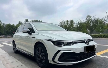 Volkswagen Golf VIII, 2022 год, 1 950 025 рублей, 1 фотография