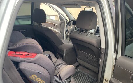 Hyundai Santa Fe III рестайлинг, 2010 год, 960 000 рублей, 22 фотография