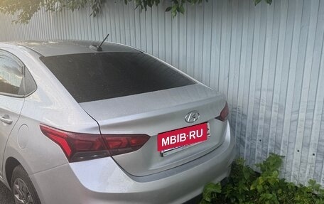 Hyundai Solaris II рестайлинг, 2017 год, 745 000 рублей, 3 фотография