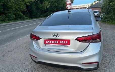 Hyundai Solaris II рестайлинг, 2017 год, 745 000 рублей, 13 фотография