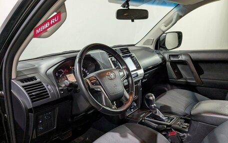 Toyota Land Cruiser Prado 150 рестайлинг 2, 2019 год, 4 900 000 рублей, 28 фотография