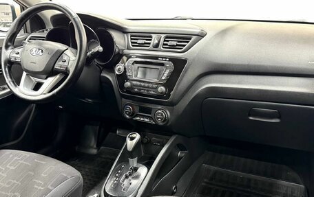 KIA Rio III рестайлинг, 2013 год, 949 900 рублей, 18 фотография