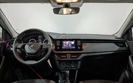 Skoda Rapid II, 2021 год, 1 340 000 рублей, 20 фотография