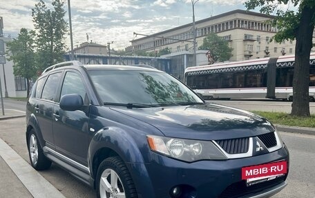 Mitsubishi Outlander III рестайлинг 3, 2008 год, 920 000 рублей, 3 фотография