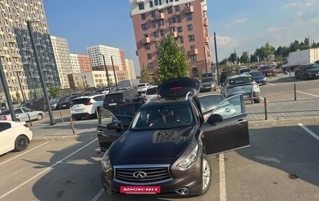 Infiniti FX II, 2012 год, 2 500 000 рублей, 12 фотография