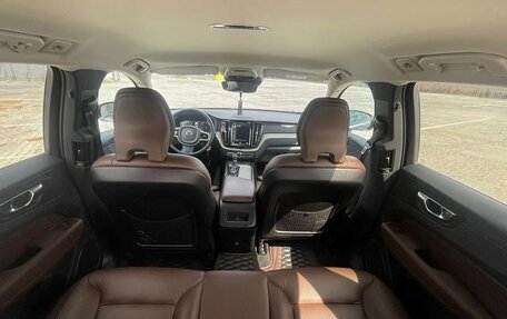 Volvo XC60 II, 2018 год, 3 250 000 рублей, 8 фотография