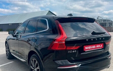 Volvo XC60 II, 2018 год, 3 250 000 рублей, 2 фотография