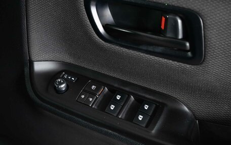 Toyota Noah III, 2018 год, 1 900 000 рублей, 17 фотография