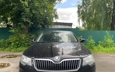 Skoda Superb III рестайлинг, 2013 год, 1 200 000 рублей, 3 фотография