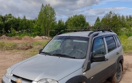 Chevrolet Niva I рестайлинг, 2016 год, 750 000 рублей, 2 фотография