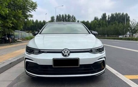 Volkswagen Golf VIII, 2022 год, 1 950 025 рублей, 2 фотография