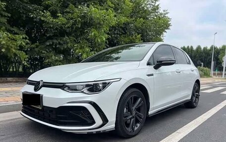 Volkswagen Golf VIII, 2022 год, 1 950 025 рублей, 3 фотография