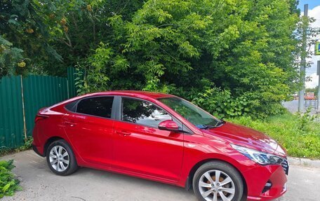 Hyundai Solaris II рестайлинг, 2021 год, 1 650 000 рублей, 3 фотография