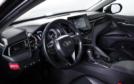 Toyota Camry, 2021 год, 2 995 000 рублей, 16 фотография