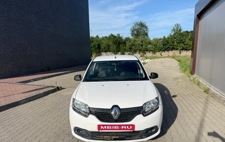 Renault Logan II, 2017 год, 350 000 рублей, 2 фотография