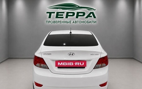 Hyundai Solaris II рестайлинг, 2014 год, 900 000 рублей, 6 фотография