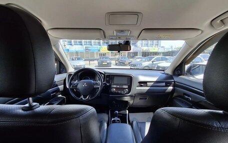 Mitsubishi Outlander III рестайлинг 3, 2018 год, 2 140 000 рублей, 5 фотография