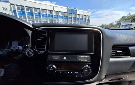 Mitsubishi Outlander III рестайлинг 3, 2018 год, 2 140 000 рублей, 8 фотография