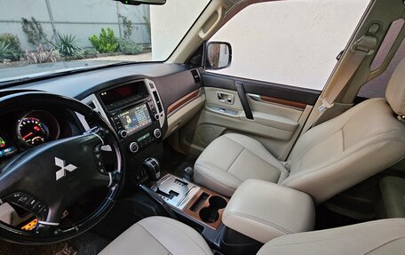 Mitsubishi Pajero IV, 2008 год, 1 800 000 рублей, 18 фотография