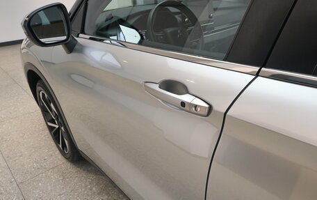 Mitsubishi Outlander, 2022 год, 3 890 000 рублей, 9 фотография