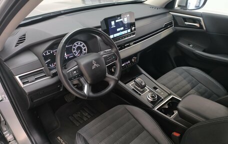Mitsubishi Outlander, 2022 год, 3 890 000 рублей, 33 фотография
