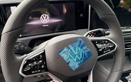 Volkswagen Tiguan, 2026 год, 4 600 000 рублей, 26 фотография