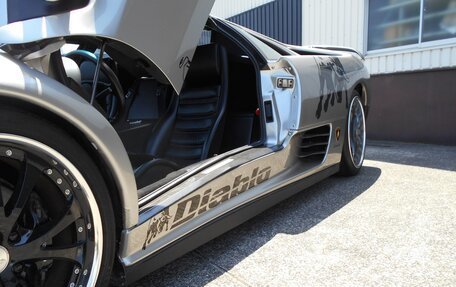 Lamborghini Diablo, 1995 год, 21 900 000 рублей, 17 фотография