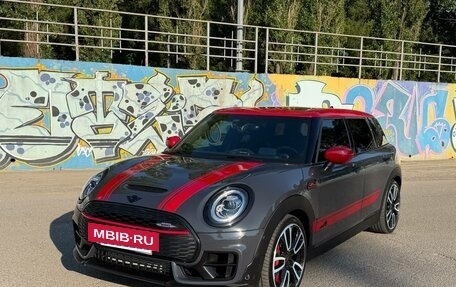 MINI Clubman, 2021 год, 5 000 000 рублей, 2 фотография