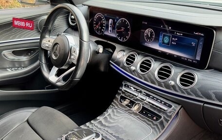 Mercedes-Benz E-Класс, 2019 год, 2 850 000 рублей, 9 фотография