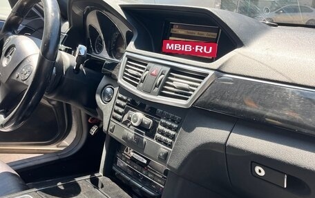 Mercedes-Benz E-Класс, 2011 год, 1 600 000 рублей, 4 фотография