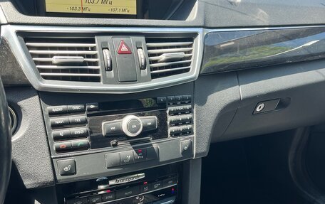 Mercedes-Benz E-Класс, 2011 год, 1 600 000 рублей, 9 фотография