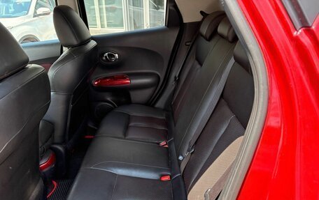 Nissan Juke II, 2013 год, 899 000 рублей, 23 фотография