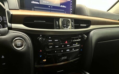 Lexus LX III, 2016 год, 6 233 000 рублей, 21 фотография