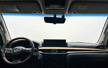 Lexus LX III, 2016 год, 6 233 000 рублей, 24 фотография