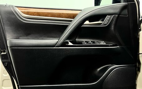 Lexus LX III, 2016 год, 6 233 000 рублей, 17 фотография