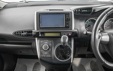 Toyota Wish II, 2010 год, 1 349 000 рублей, 16 фотография