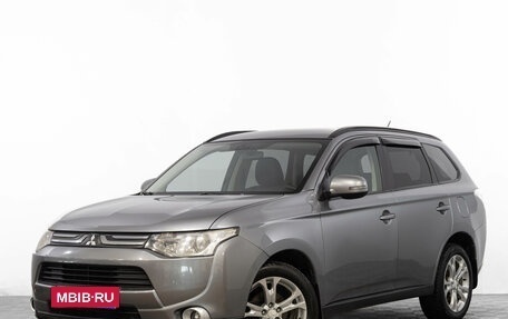 Mitsubishi Outlander III рестайлинг 3, 2012 год, 1 549 000 рублей, 4 фотография