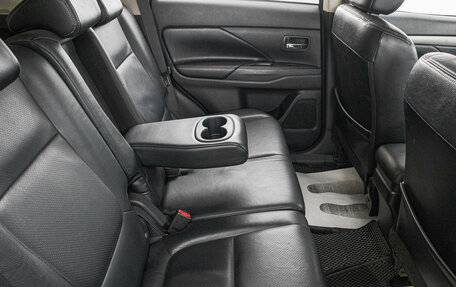 Mitsubishi Outlander III рестайлинг 3, 2012 год, 1 549 000 рублей, 24 фотография