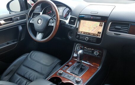 Volkswagen Touareg III, 2014 год, 2 195 000 рублей, 3 фотография