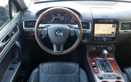 Volkswagen Touareg III, 2014 год, 2 195 000 рублей, 2 фотография