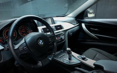 BMW 3 серия, 2018 год, 1 190 000 рублей, 7 фотография