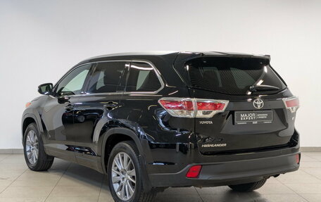 Toyota Highlander III, 2014 год, 3 700 000 рублей, 7 фотография