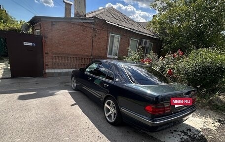 Mercedes-Benz E-Класс, 2000 год, 750 000 рублей, 4 фотография