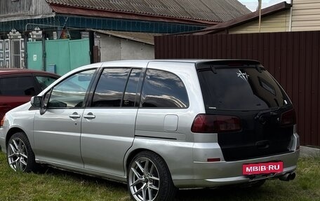 Nissan Liberty, 2000 год, 280 000 рублей, 3 фотография