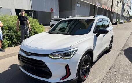 Chevrolet Orlando, 2022 год, 1 640 000 рублей, 4 фотография