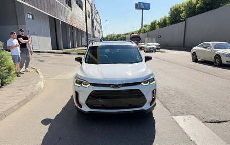 Chevrolet Orlando, 2022 год, 1 640 000 рублей, 2 фотография